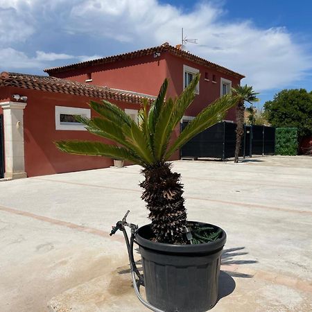 La Casa Bella Aparthotel Gignac-la-Nerthe Exterior photo